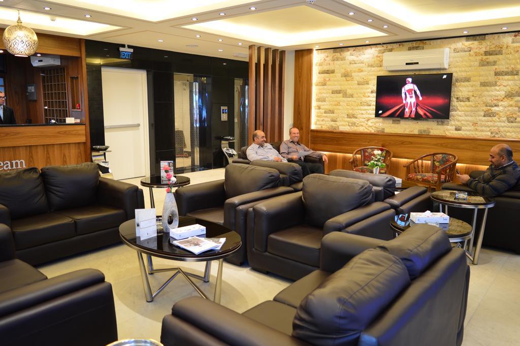Ream Hotel Amman Exterior photo