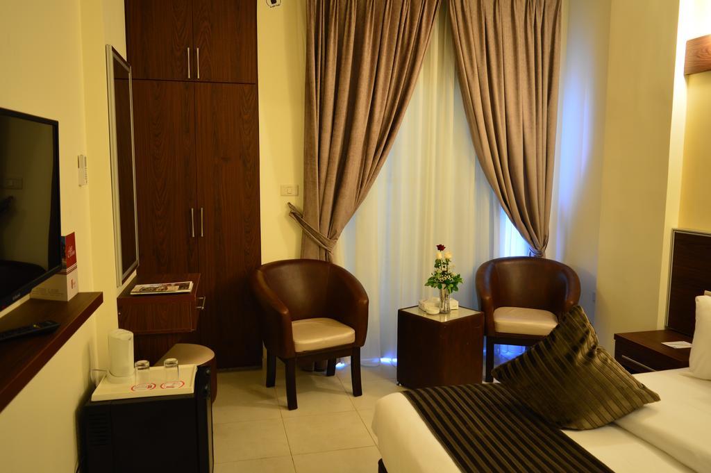 Ream Hotel Amman Room photo