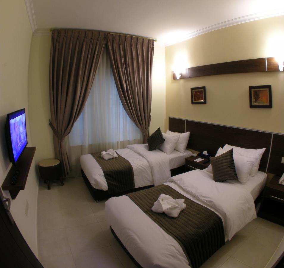 Ream Hotel Amman Exterior photo